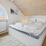 Aappo - 2-3km From The Sea By Interhome Lägenhet