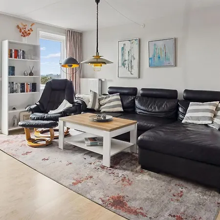 Lägenhet Aappo - 2-3km From The Sea By Interhome